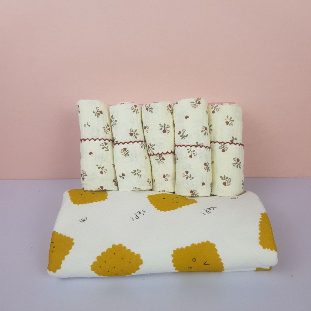 Khăn Tắm Sợi Tre Muslin Đa Năng Kentuti KT 90x140cm Cho Bé Với 4 Lớp Dày Dặn, Mềm Mại, Thấm Hút Tốt