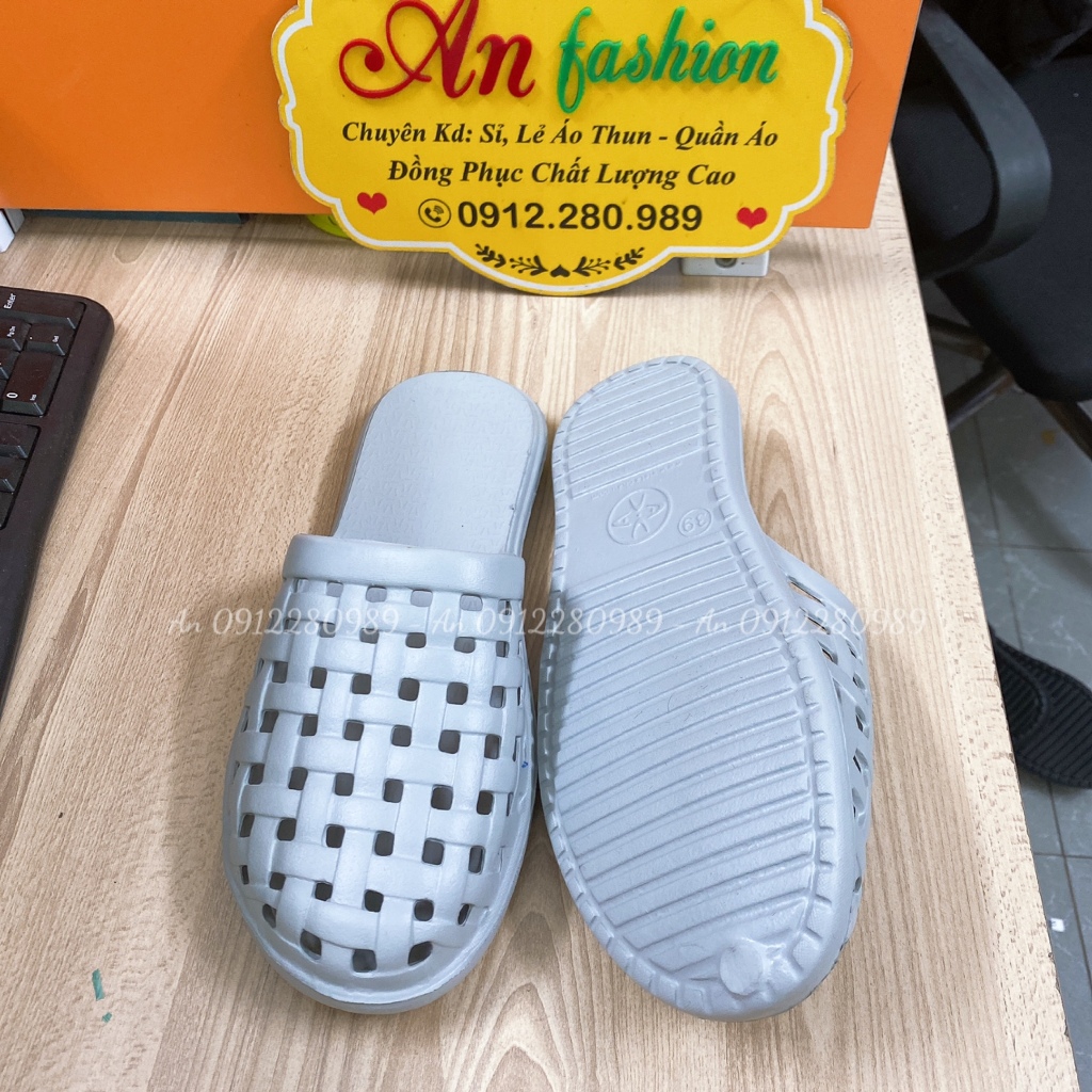 Dép nhựa siêu nhẹ, êm chân đi trong nhà, văn phòng bít mũi màu xám _ Hình chụp thật