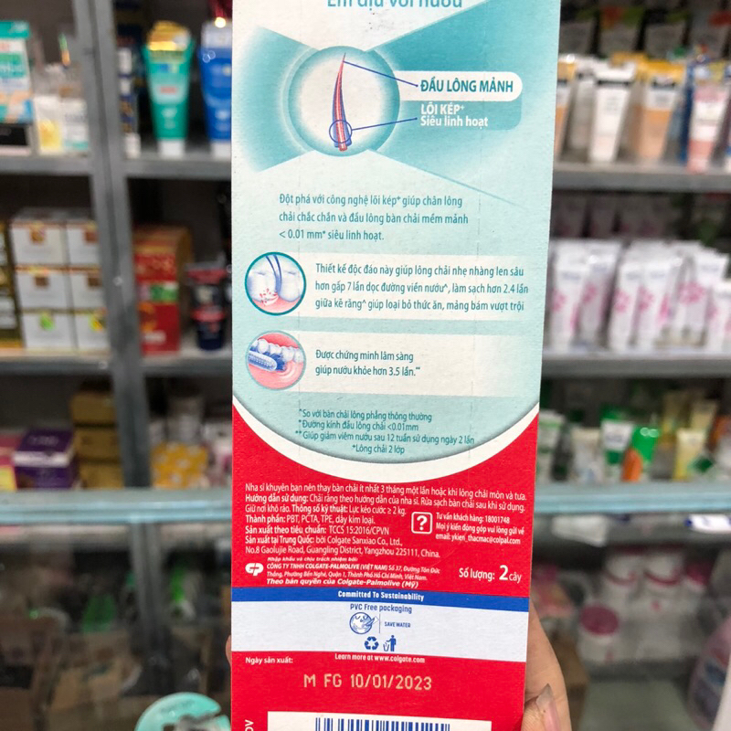 Bộ 2 cây bàn chải Colgate SlimSoft Advanced