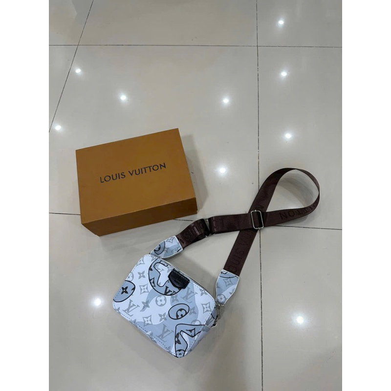 Túi đeo chéo nam, túi lv.v nam hoạ tiết hoa mới ảnh thật shop chụp video thật phù hợp làm túi xách nữ nam đều được