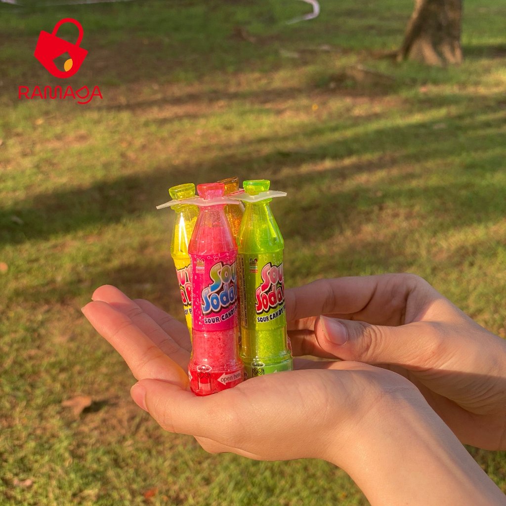 Kẹo ngọt hình chai nước, lốc 4 chai Kidsmania dành cho bé