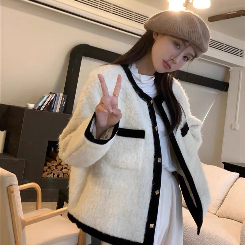 Áo khoác lông cừu trần bông sang trọng khoác ngoài mùa đông dày dặn cao cấp Deliz Studio