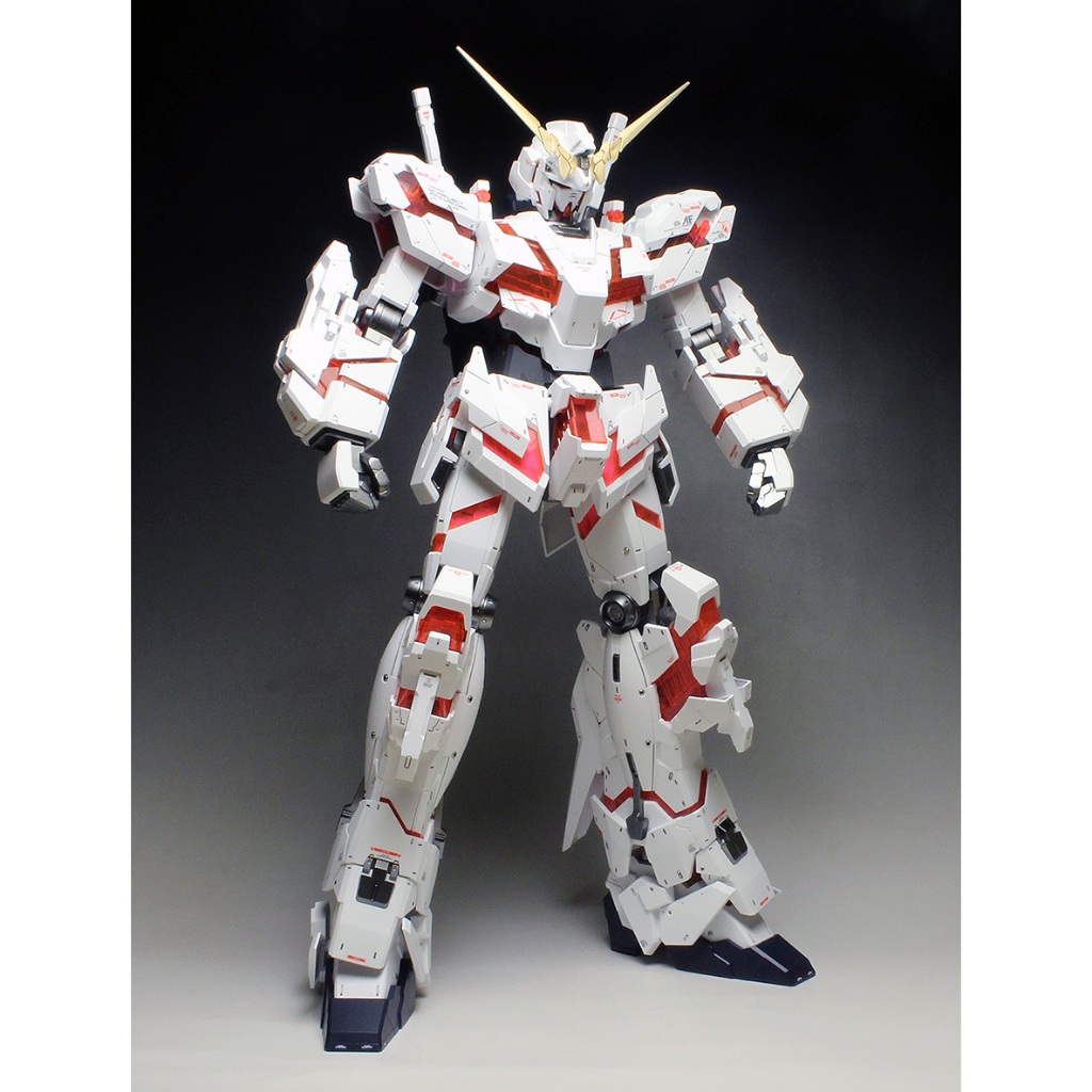 Mô Hình Lắp Ráp 1/48 Megasize RX-0 Unicorn Fighter