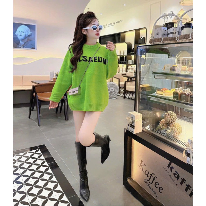 Áo len xanh cốm chữ siêu xinh