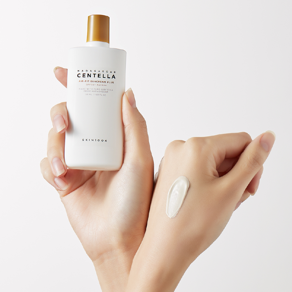 Kem Chống Nắng Làm Dịu Da Skin1004 Madagascar Centella Air-Fit Suncream Plus SPF50+ PA++++ 50ml