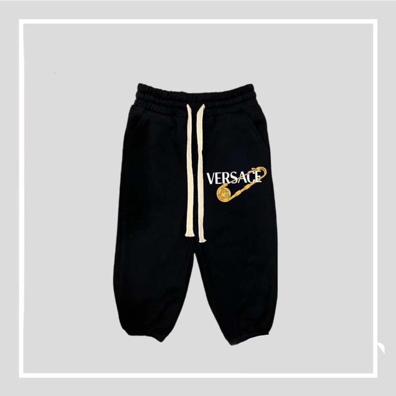 Quần nỉ joger da cá màu đen in hình logo cho bé trai bé gái size từ 12-40 cân