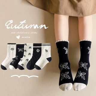 Set 5 đôi tất cao cổ nhiều hình cho bé gái chất len dày dặn