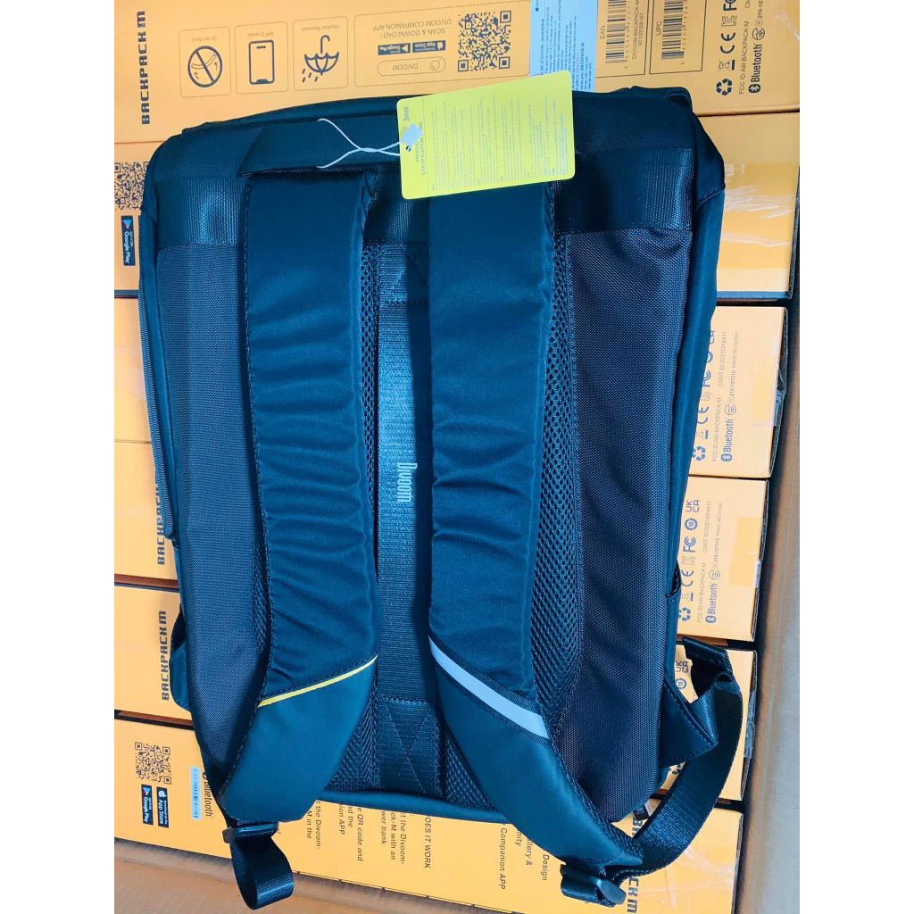 Balo DIVOOM Pixoo Backpack-M, có hiển thị màn hình LED, ngăn chứa Laptop 15inch