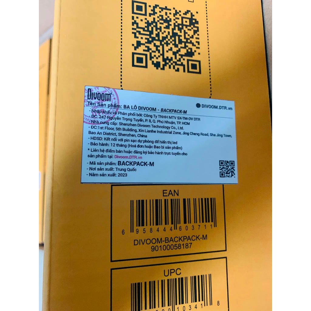 Balo DIVOOM Pixoo Backpack-M, có hiển thị màn hình LED, ngăn chứa Laptop 15inch