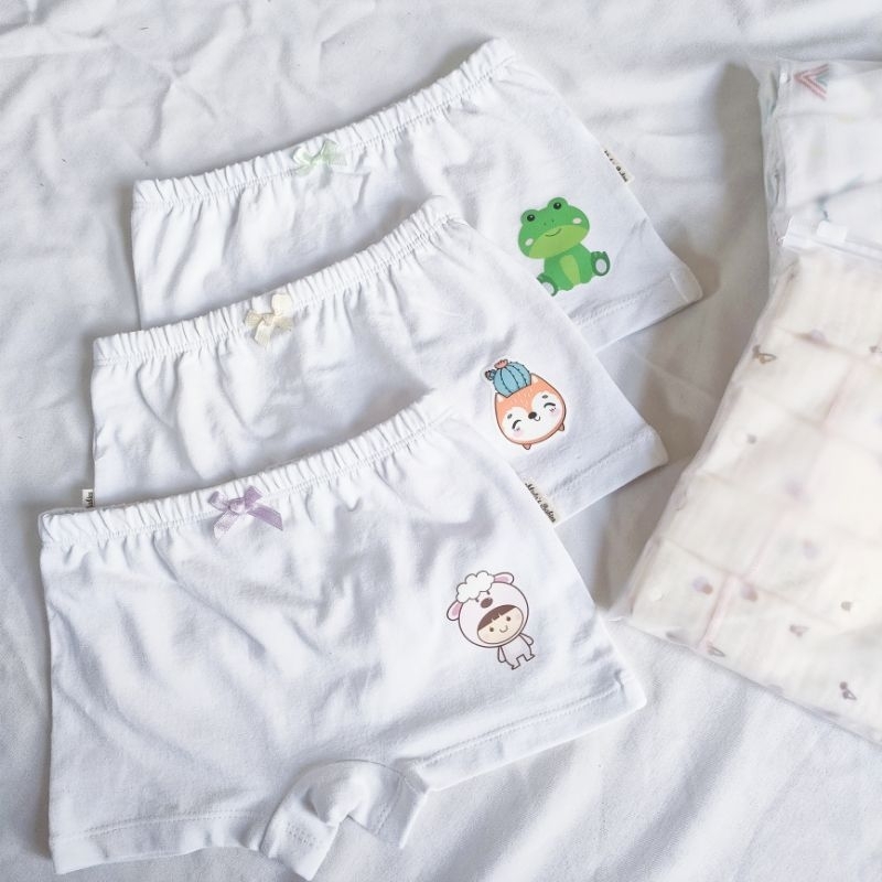 Chip đùi bé gái cotton trắng tinh