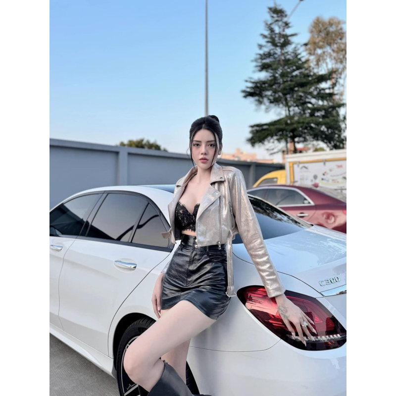 Chân váy da bóng 2 khuy QC