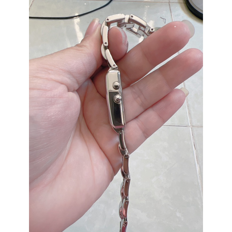 Đồng hồ Thụy sĩ nữ hiệu DKNY quartz