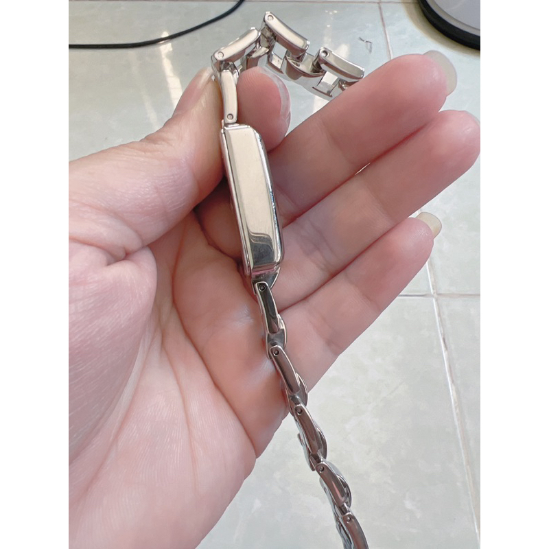 Đồng hồ Thụy sĩ nữ hiệu DKNY quartz