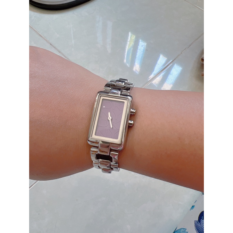 Đồng hồ Thụy sĩ nữ hiệu DKNY quartz
