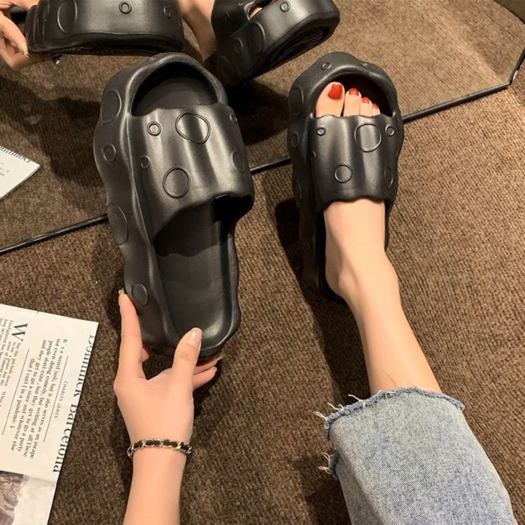 Dép bánh mì nữ họa tiết bọt biển đế cao 5cm siêu nhẹ siêu êm TB2983