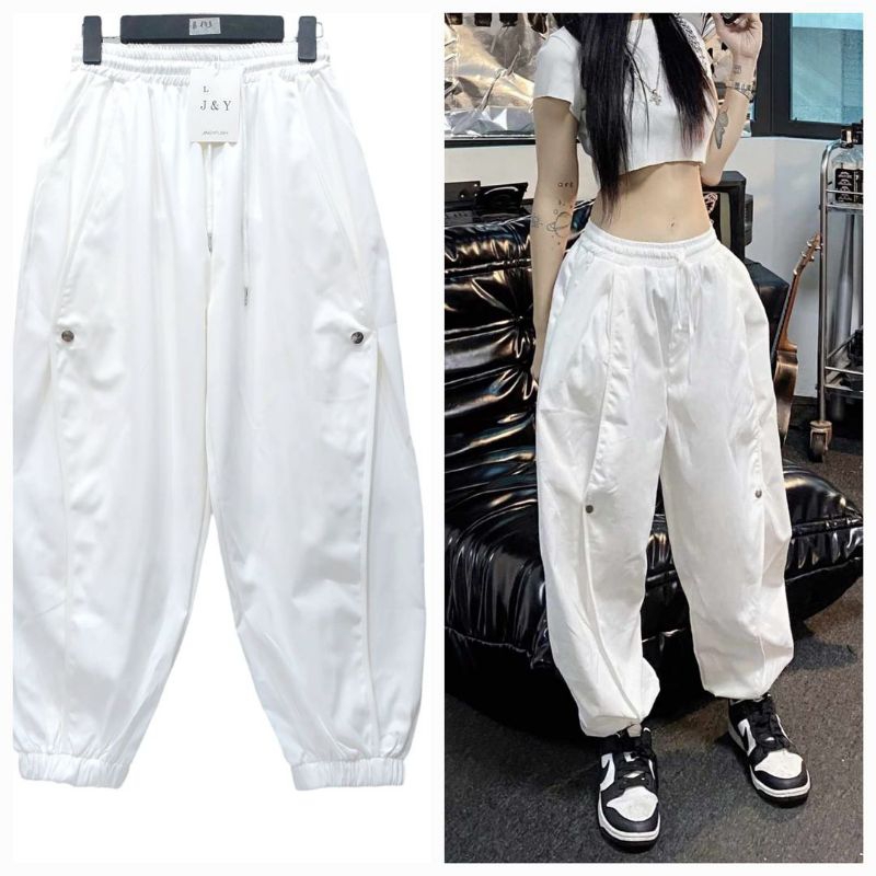 Quần jogger kaki thể thao.