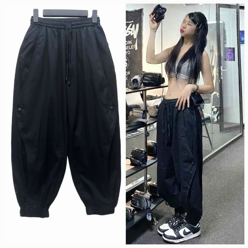 Quần jogger kaki thể thao.