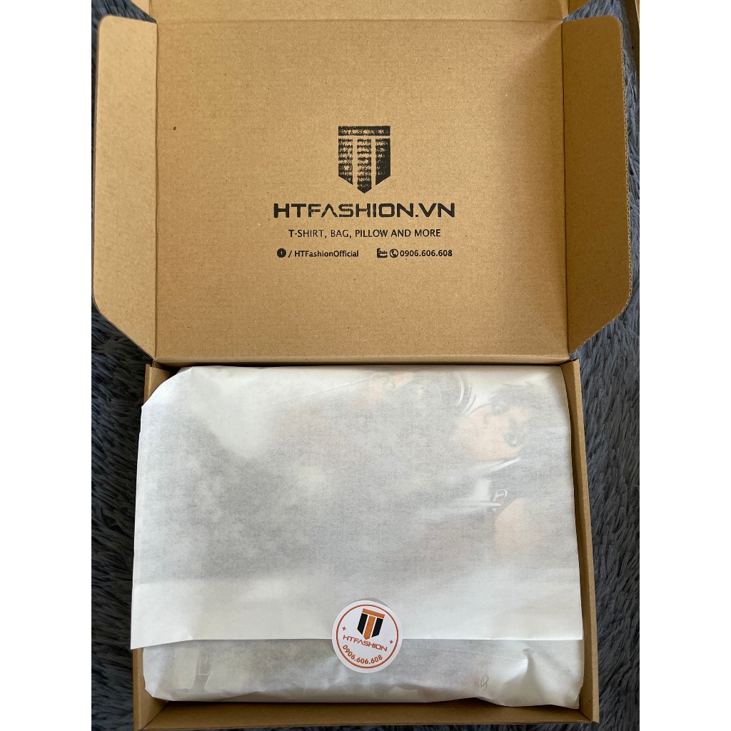 Áo thun cotton unisex HTFashion in hình Attack on Titan Group Swords with Logo-7743