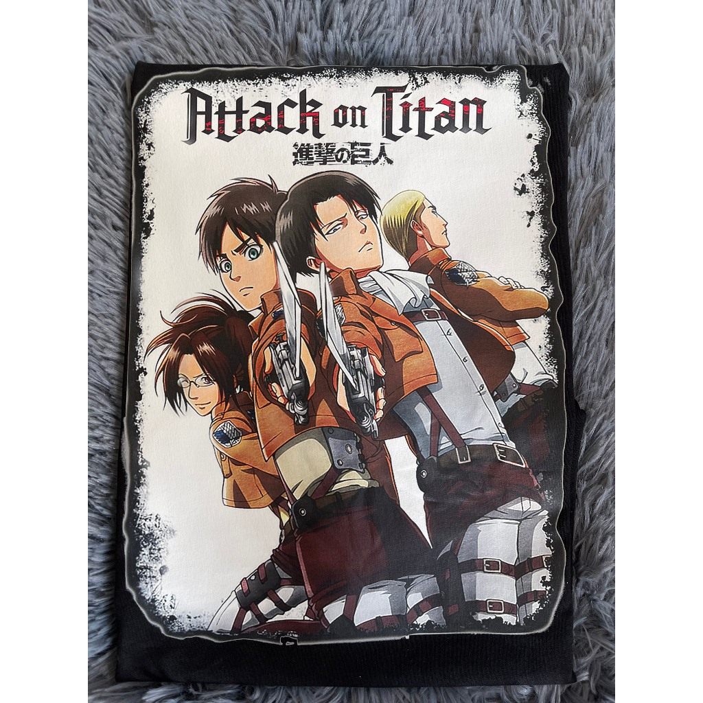 Áo thun cotton unisex HTFashion in hình Attack on Titan Group Swords with Logo-7743