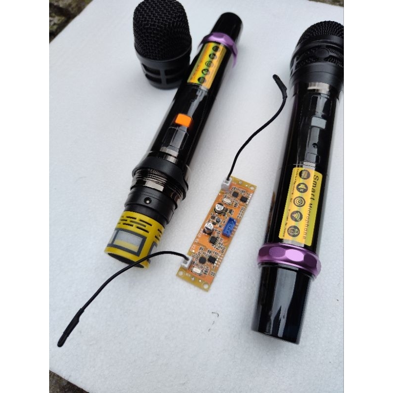 Micro loa kéo UGX9999 full nhôm bản nâng cấp đầu micro K8 hát nhẹ chốnh hú tốt tiết kiệm Pin