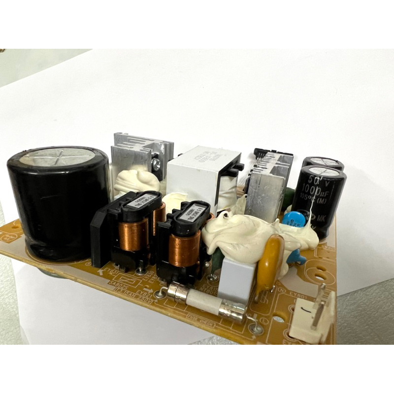 Nguồn 220V Vi Chỉnh từ " 18V đến 44V 260W "  . 18V 19V 21V 24V 28V 30V 32V 34V 36V 37V 38V 40V 42V 44V