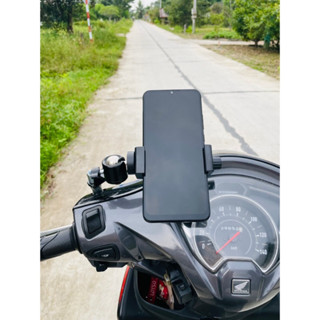 Giá Đỡ Điện Thoại Xe Máy Xoay 360 Độ Chống Cướp Giật Gắn Được Gương Trái Và Gương Phải ( Đầu Kẹp Vặn)
