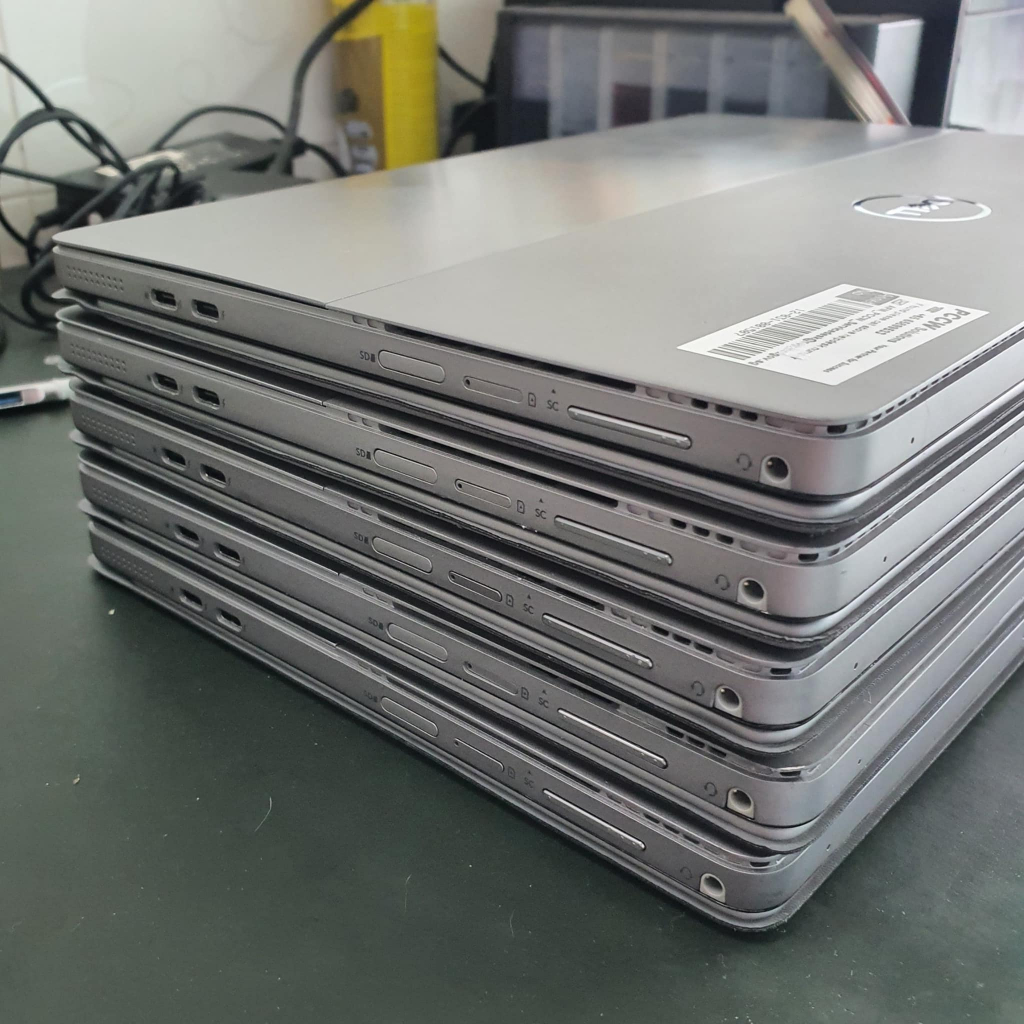 Laptop Dell Latitude 7200 2 in 1 i5/16GB/256GB 12.3-Inch Full HD cảm ứng tách rời phím