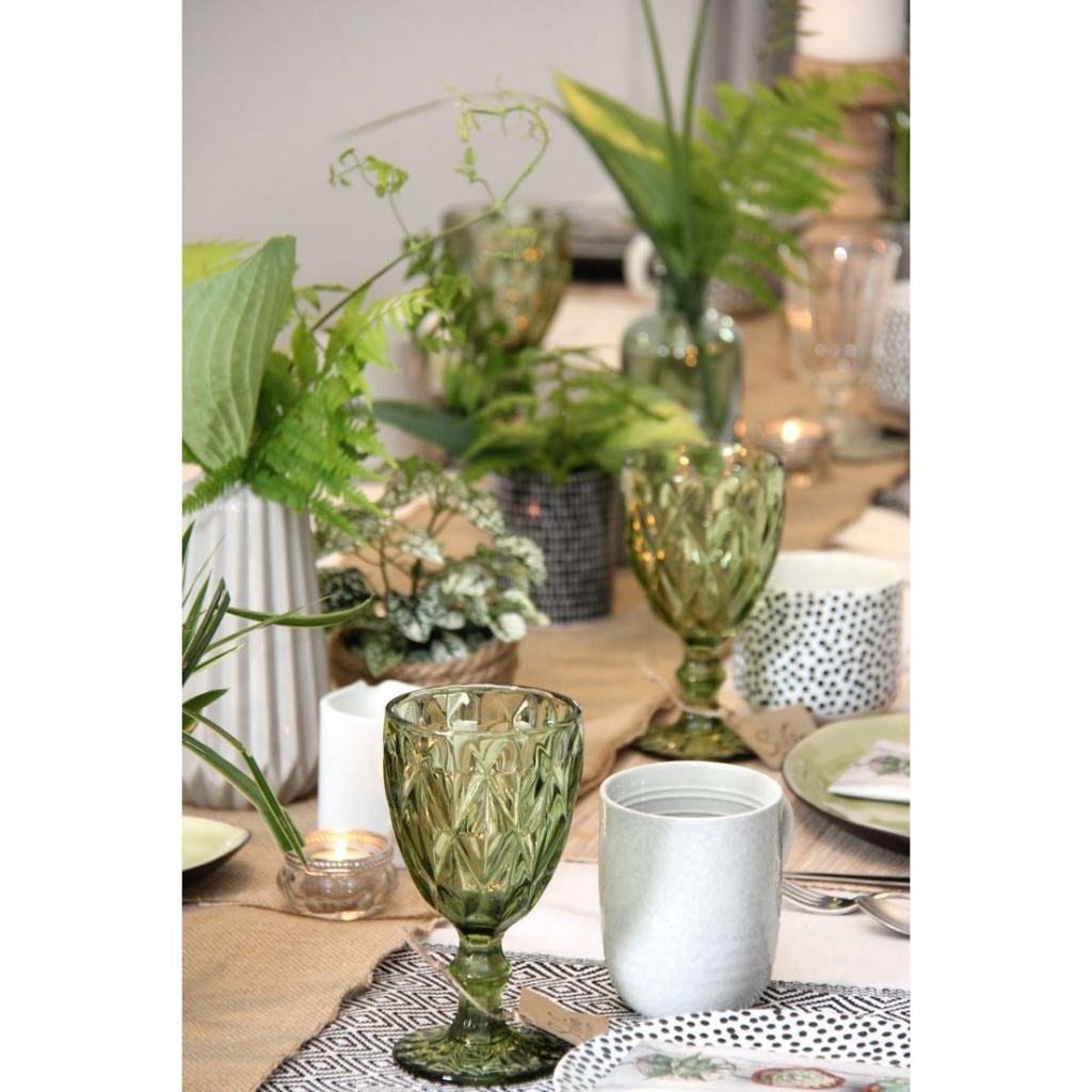 Ly thuỷ tinh bày ly vang bàn tiệc phong cách vintage Pháp màu xanh lá decor trang trí nhà cửa sang chảnh LinaHome