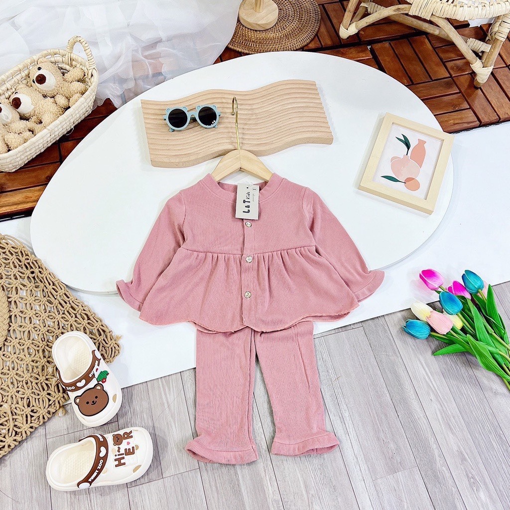 Bộ dài tay bé gái, vải nhung, dáng xòe, quần chạy bèo chân. Bé gái 8kg-18kg