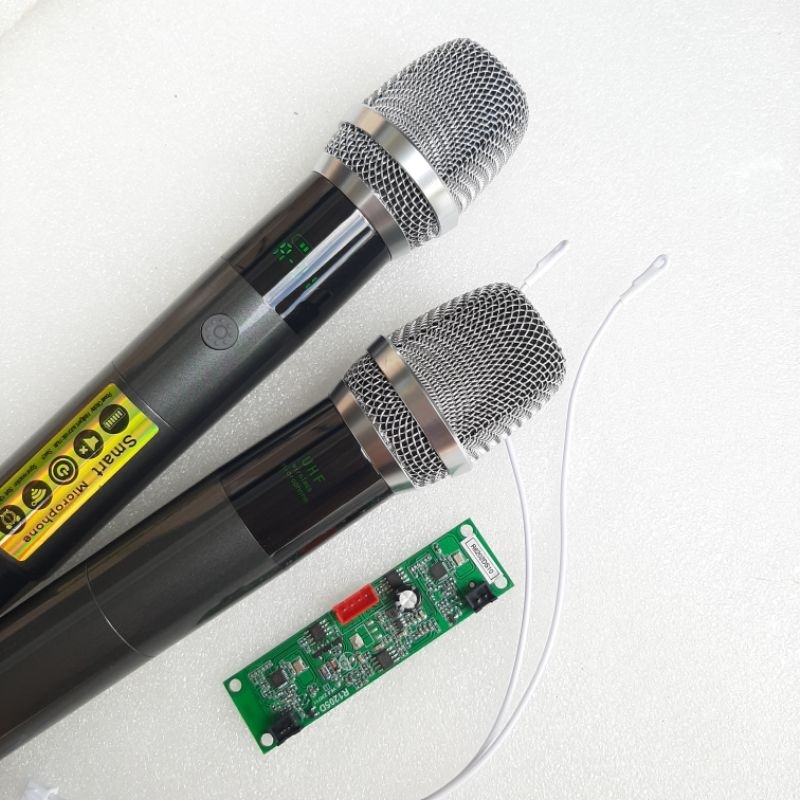 Micro Loa Kéo 2 Màn Hình Led