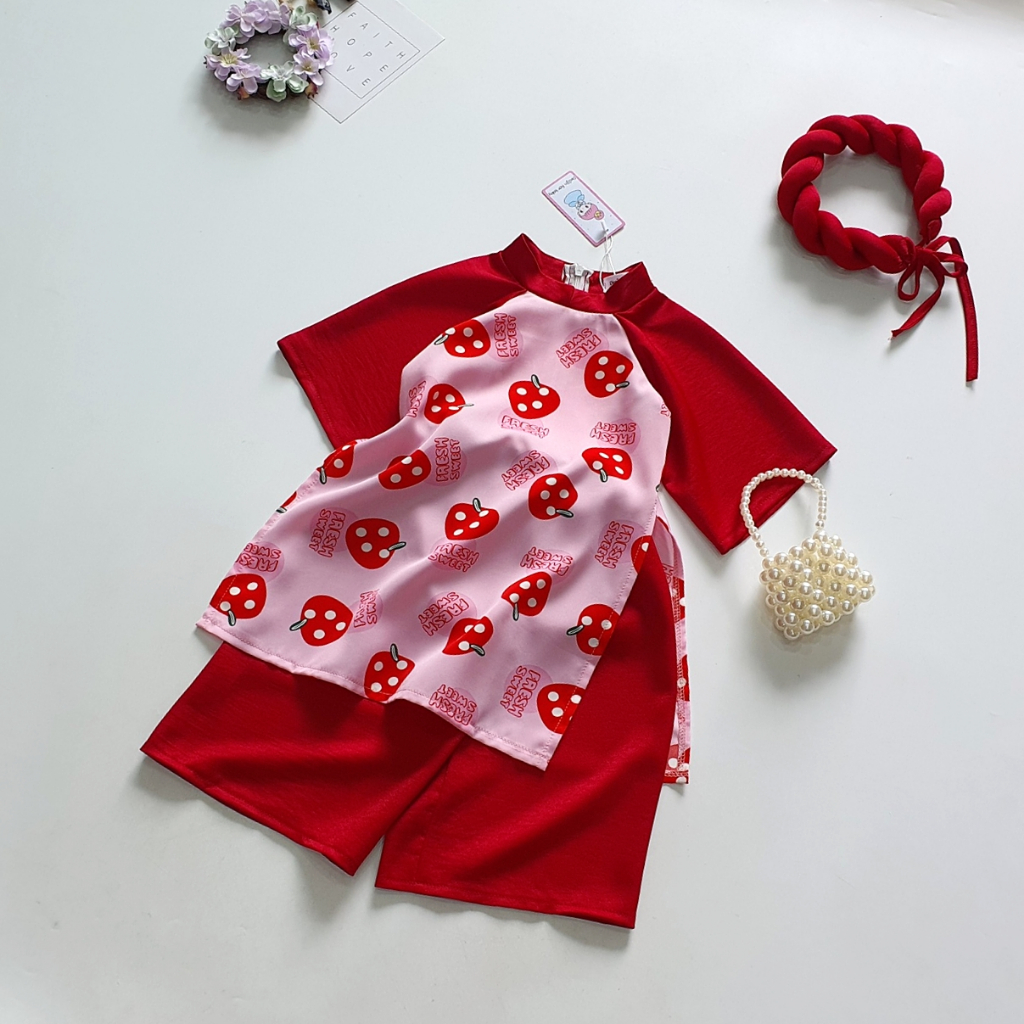 Áo dài Cách tân đỏ cho bé gái dễ thương 🍓[𝐓𝐀̣̆𝐍𝐆 𝐊𝐄̀𝐌 Mấn🍓 Su Shop- body thiết kế sinh nhật thôi nôi cho bé
