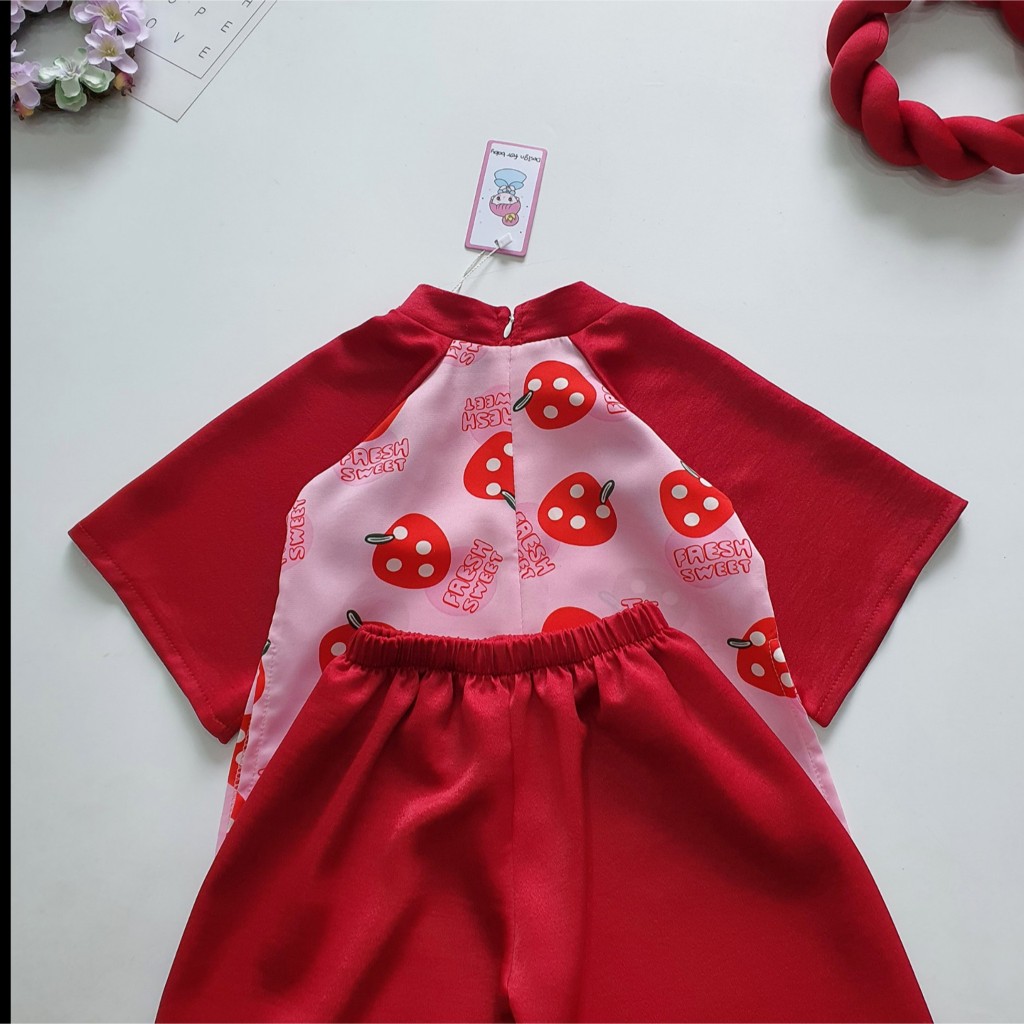 Áo dài Cách tân đỏ cho bé gái dễ thương 🍓[𝐓𝐀̣̆𝐍𝐆 𝐊𝐄̀𝐌 Mấn🍓 Su Shop- body thiết kế sinh nhật thôi nôi cho bé