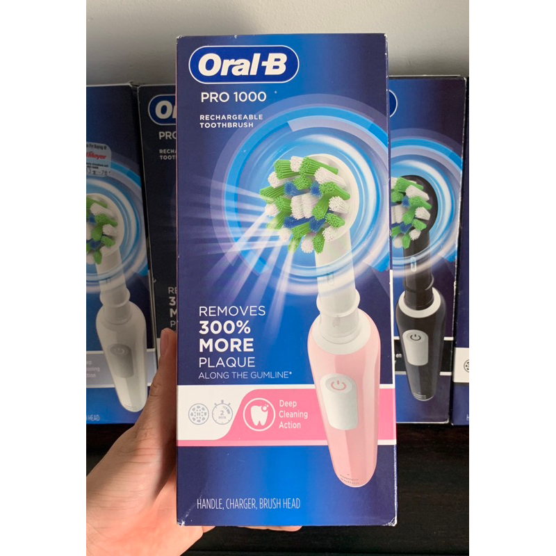 Bàn chải đánh răng điện Oral-B Pro 1000