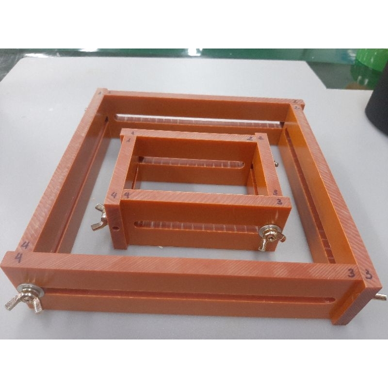 Khuôn đóng pin 18650