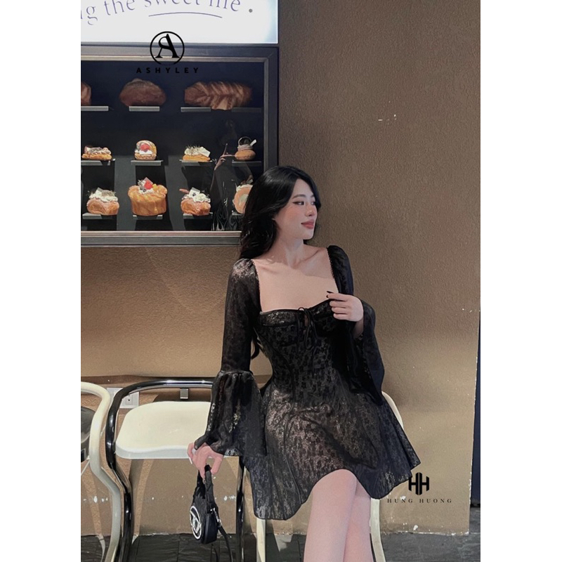 𝐋𝐀𝐔𝐍𝐈𝐄 𝐃𝐑𝐄𝐒𝐒 - 𝐀𝐒𝐇𝐘𝐋𝐄𝐘