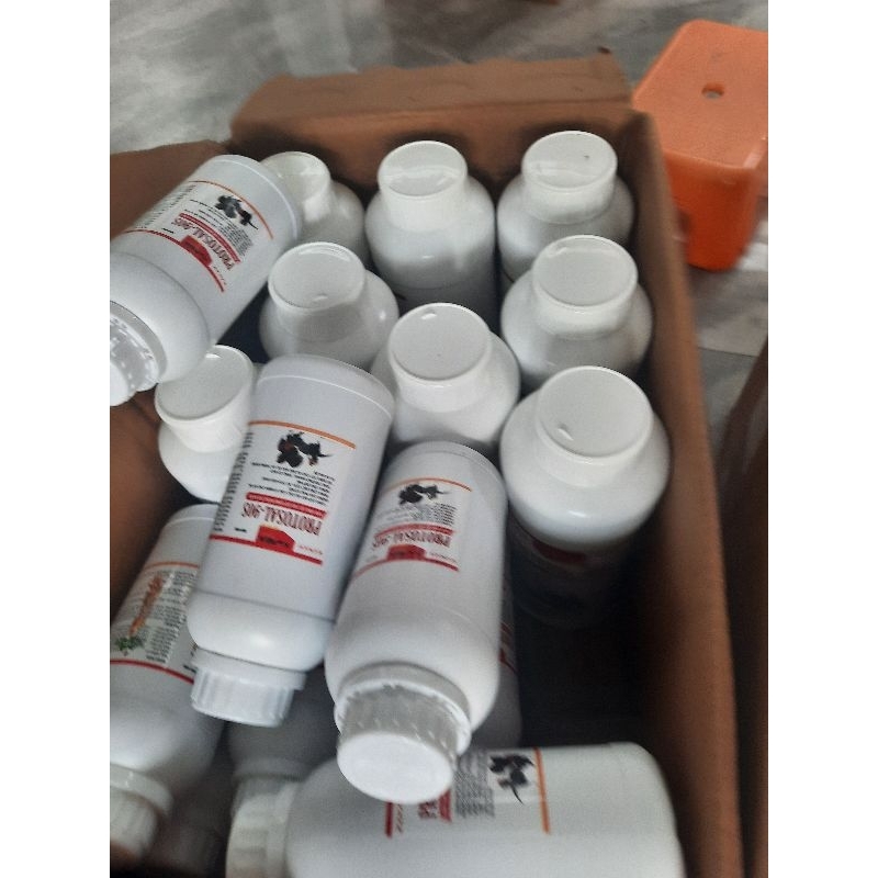 Protosal 90s cung cấp đạm cho gà