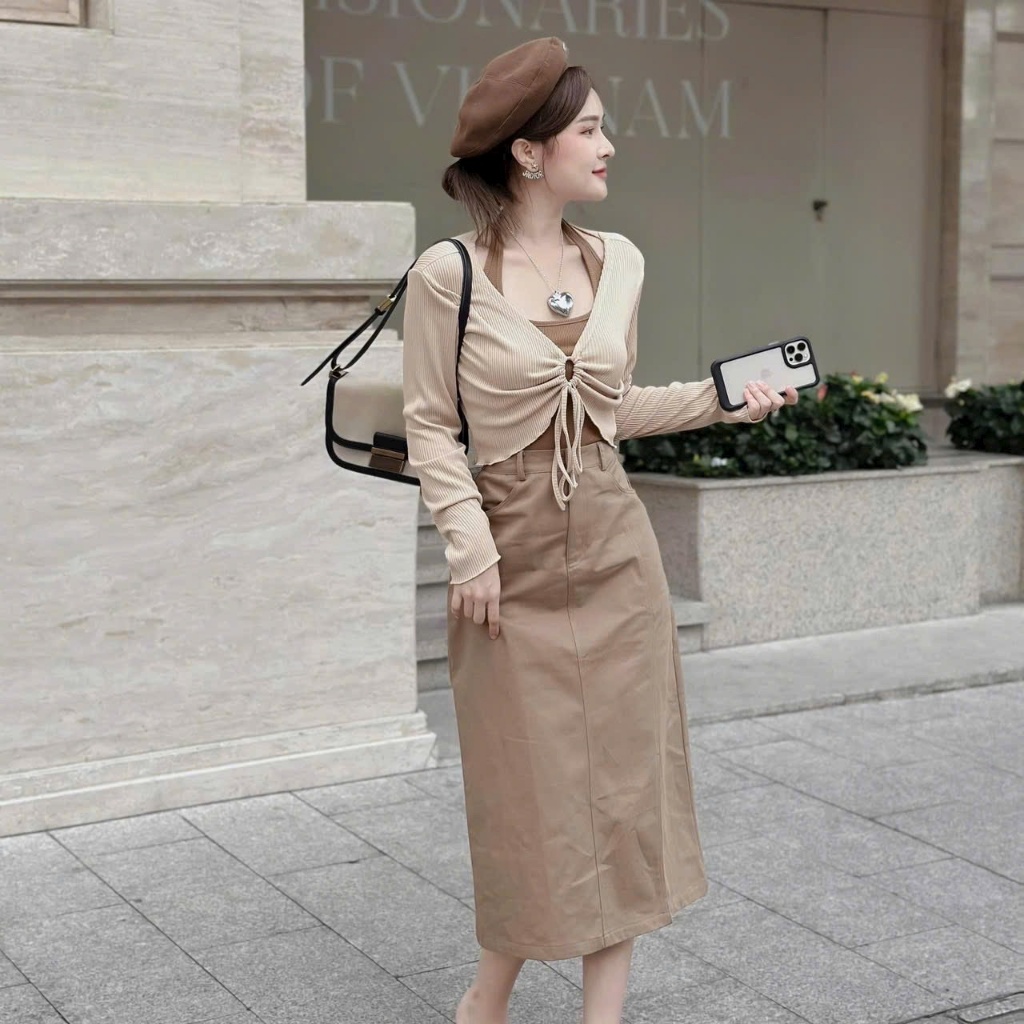 Sét 3 món áo khoác thun gân tay dài kèm áo lót và chân váy kaki xẻ tà cực xinh