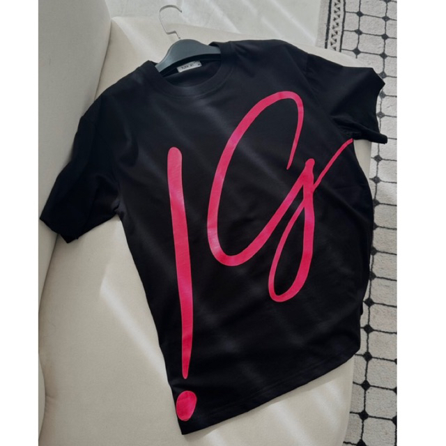 IGNORE SIGNATURE TEE 3.0 | the love SS23 COLLECTION | Áo phông !GNORE chất organic cotton