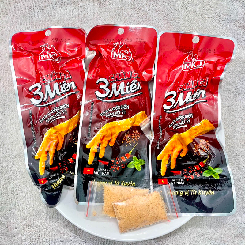chân gà 3 miền đen 55g cay ngon( tặng muối chấm)