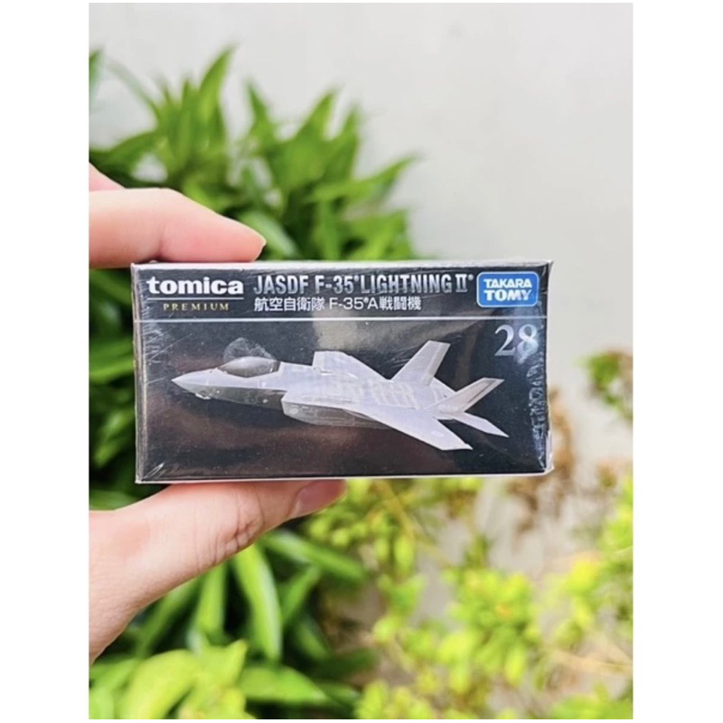 Hobby Store xe mô hình Tomica Máy Bay Chiến Đấu Các Loại ( F35 - F18 - T4 )