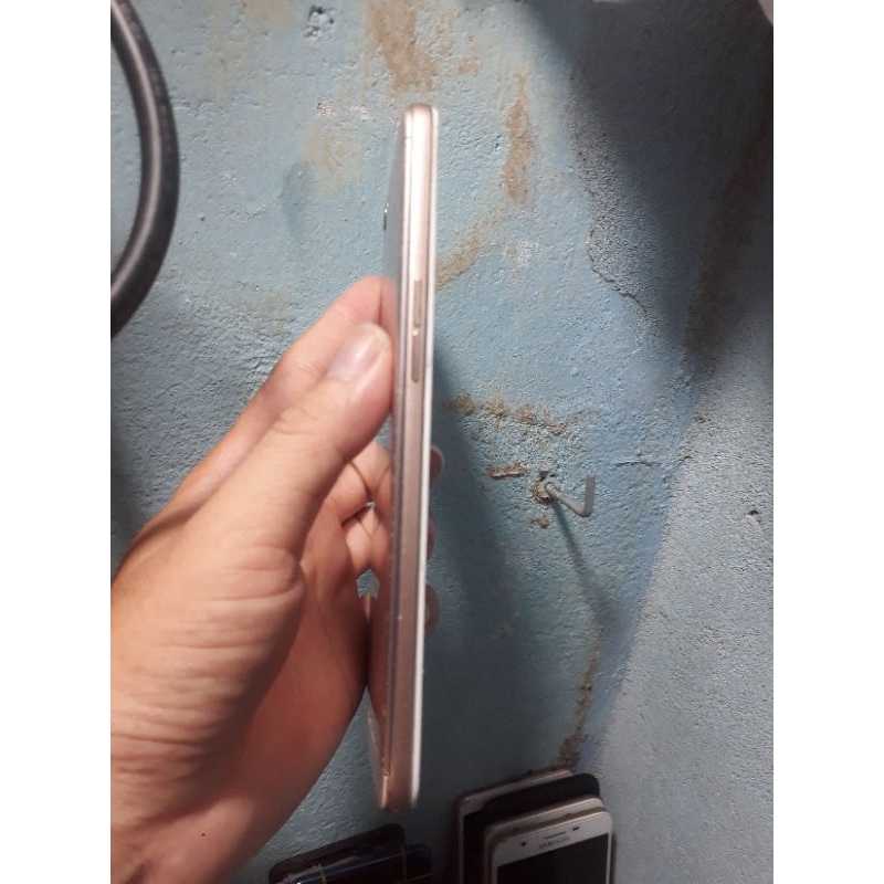 Điện thoại Oppo f1s ram ba bộ nhớ 32