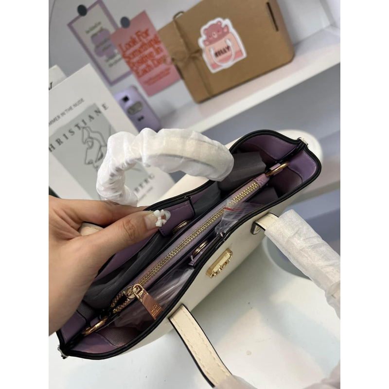 Túi quai xách L Y N