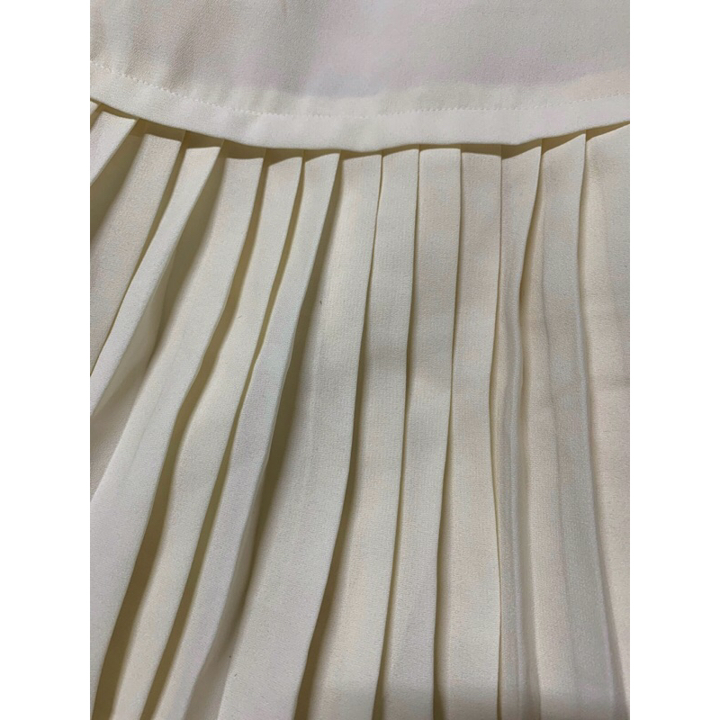 Đầm 2 dây xếp ly