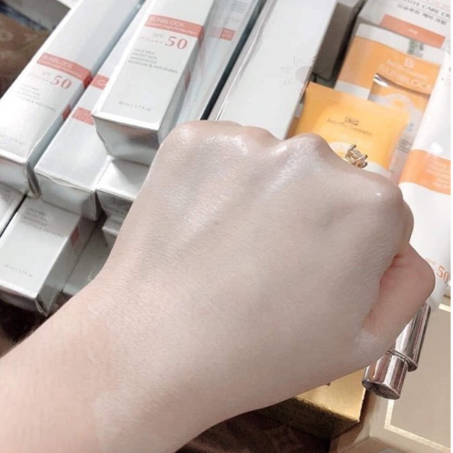 Kem Chống Nắng Trắng Da Căng Bóng Cao Cấp Cara Debeauty SPF 50+ 50ML