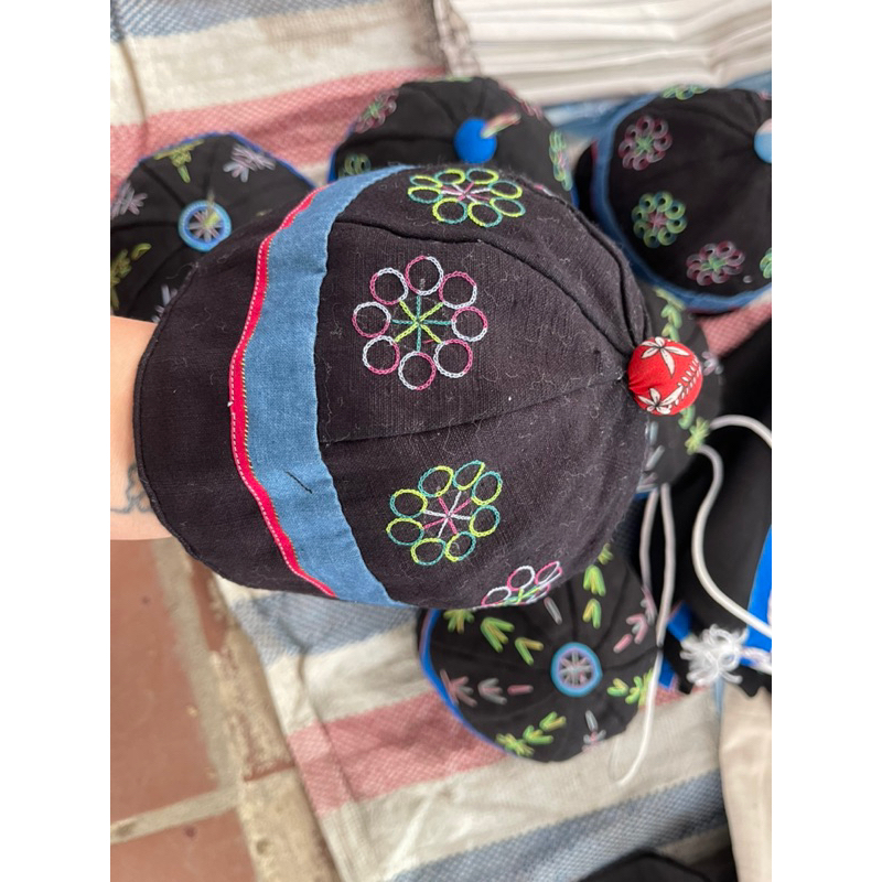 mũ nồi dân tộc thêu tay