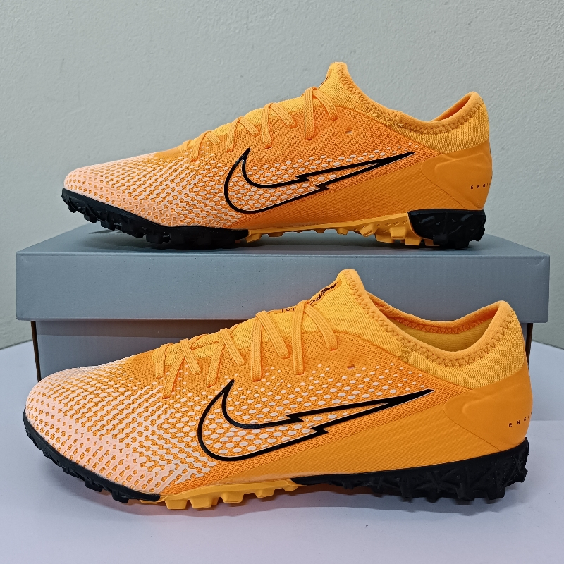 Giày đá bóng Vapor 13 Pro TF