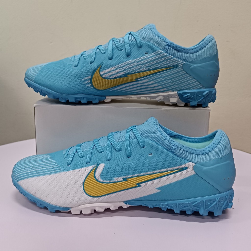 Giày đá bóng Vapor 13 Pro TF
