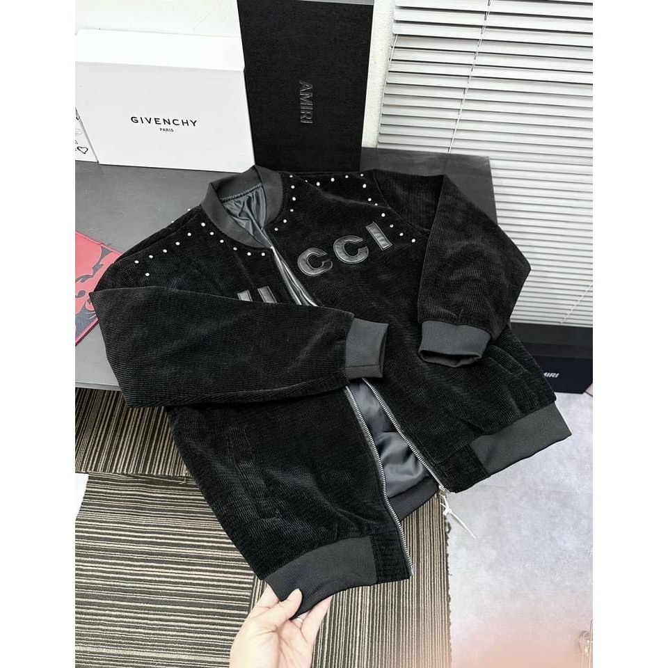 Áo Khoác Bomber Đính Đá Thêu Logo Gucci Nhung Tăm Siêu Sang 2 Lớp - Áo Khoác Nhung Tăm Siêu Sang 2 lớp dày hot 2023