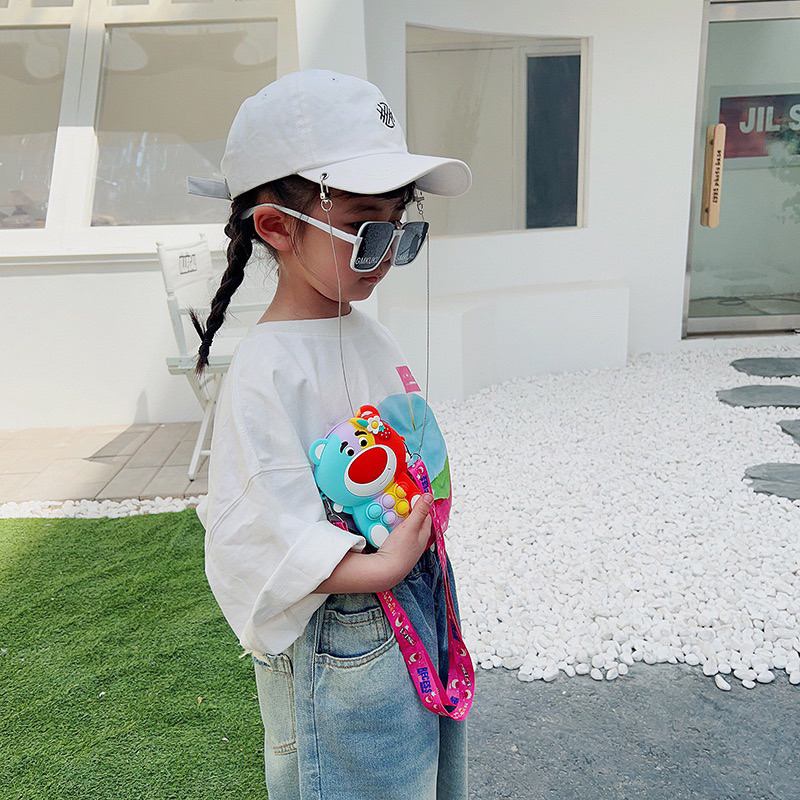 TÚI ĐEO CHÉO CHO BÉ GÁI HÌNH THỎ,HÌNH GẤU CUTE, TÚI DA SILICON ĐỰNG LIXI CHƠI TẾT CHO CÁC BÉ