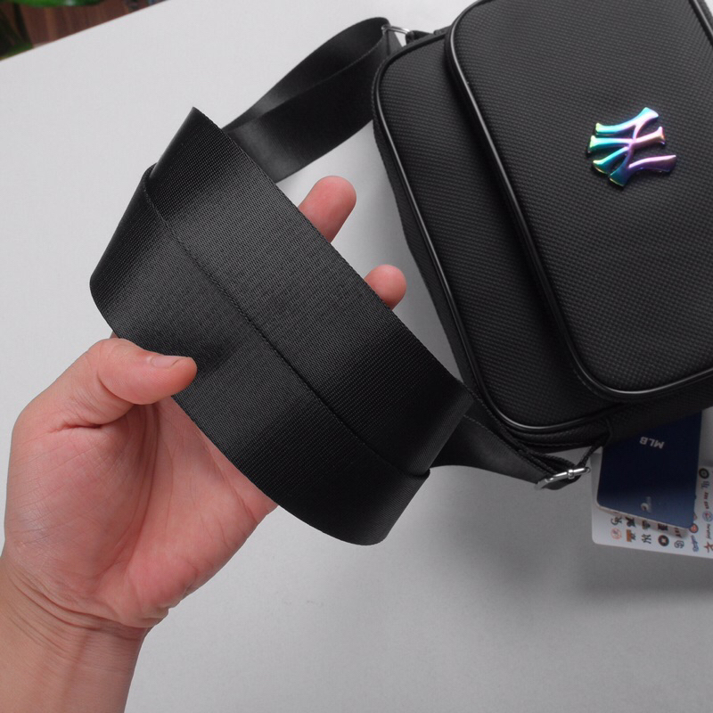 Túi Đeo Chéo MLB NY Nam Nữ Bag Sling Mini Cao Cấp Túi NY MLB Da Si Chống Nước Hai Ngăn Chứa Đồ Thoải Mái Bánh Mì Store